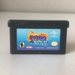Spyro Game Boy Advanced video game‎